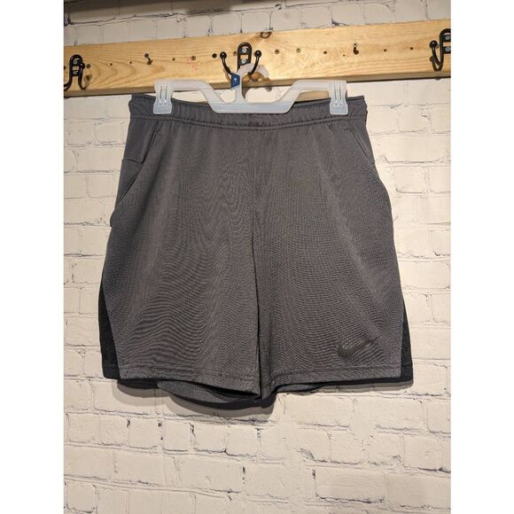Nike men's athletic shorts w/pockets small * - Picture 1 of 2